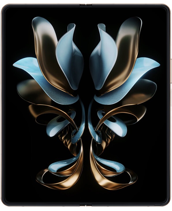 开合间惊艳自现。从暗到亮、从聚合到展翅，陶瓷翅膀一步步呈现出变幻的动感飘逸之美。